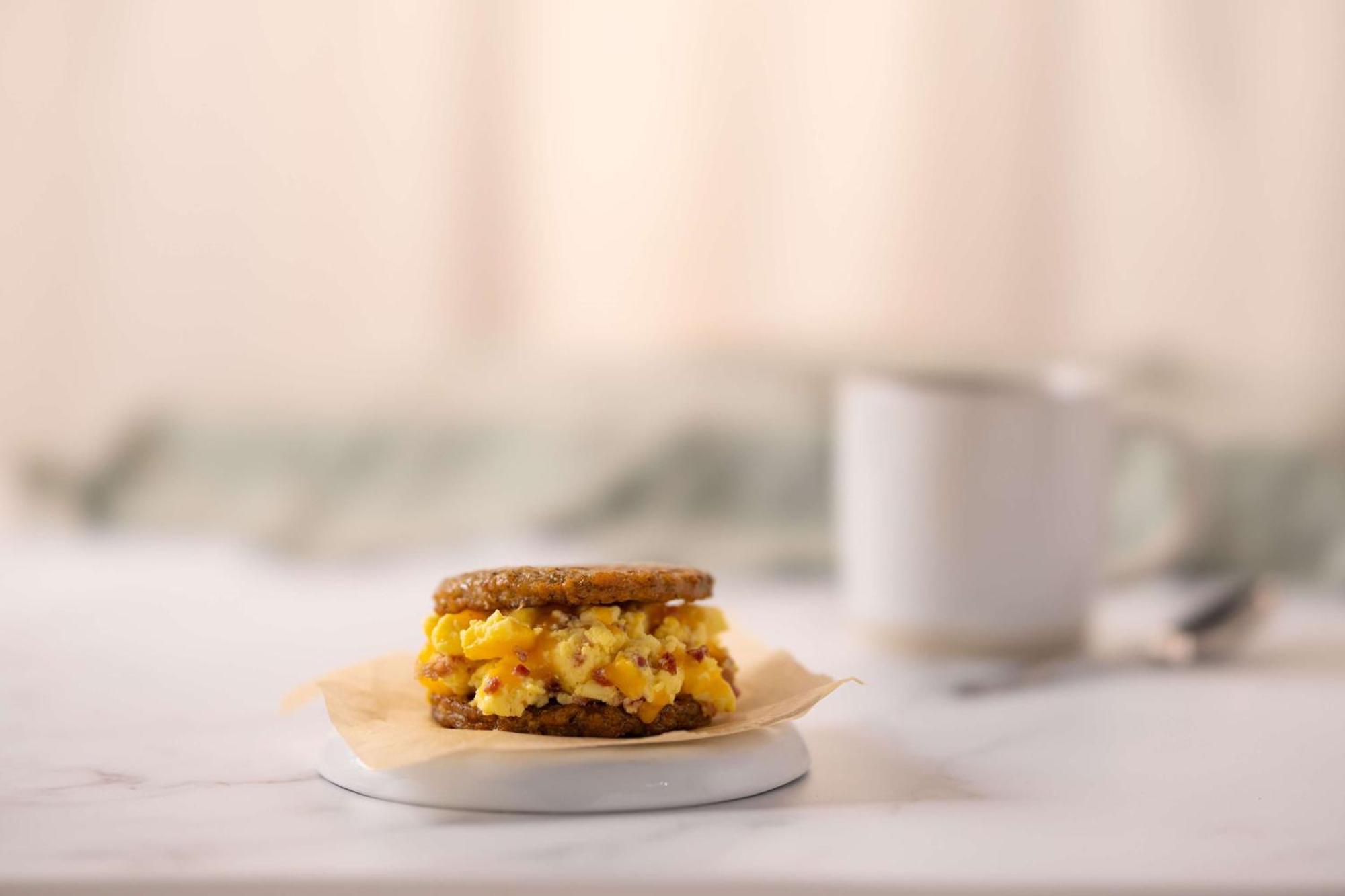Drury Inn & Suites أوفرلاند بارك المظهر الخارجي الصورة