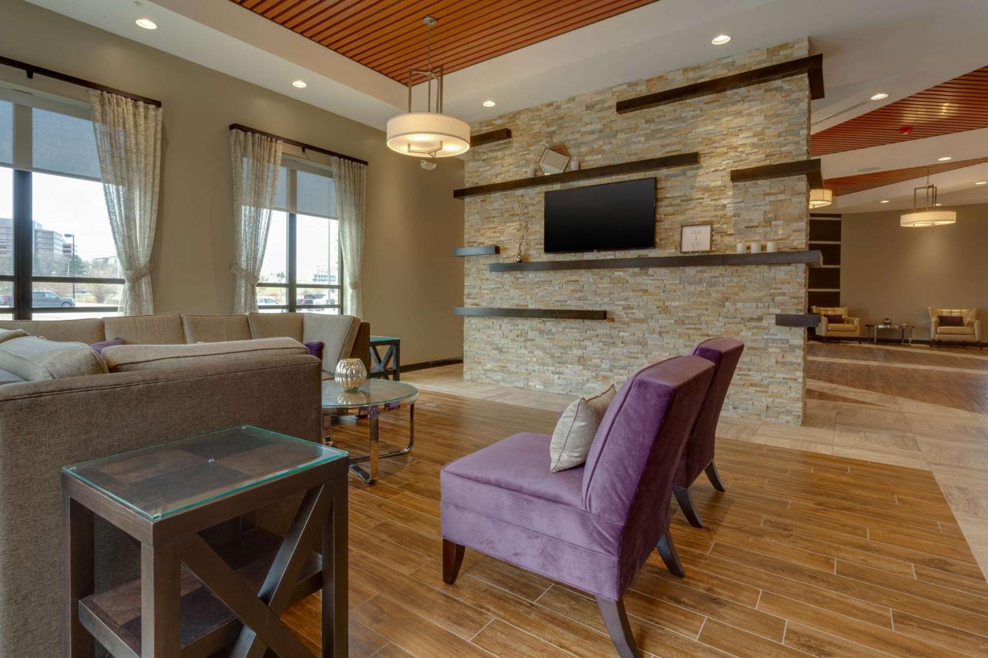 Drury Inn & Suites أوفرلاند بارك المظهر الخارجي الصورة