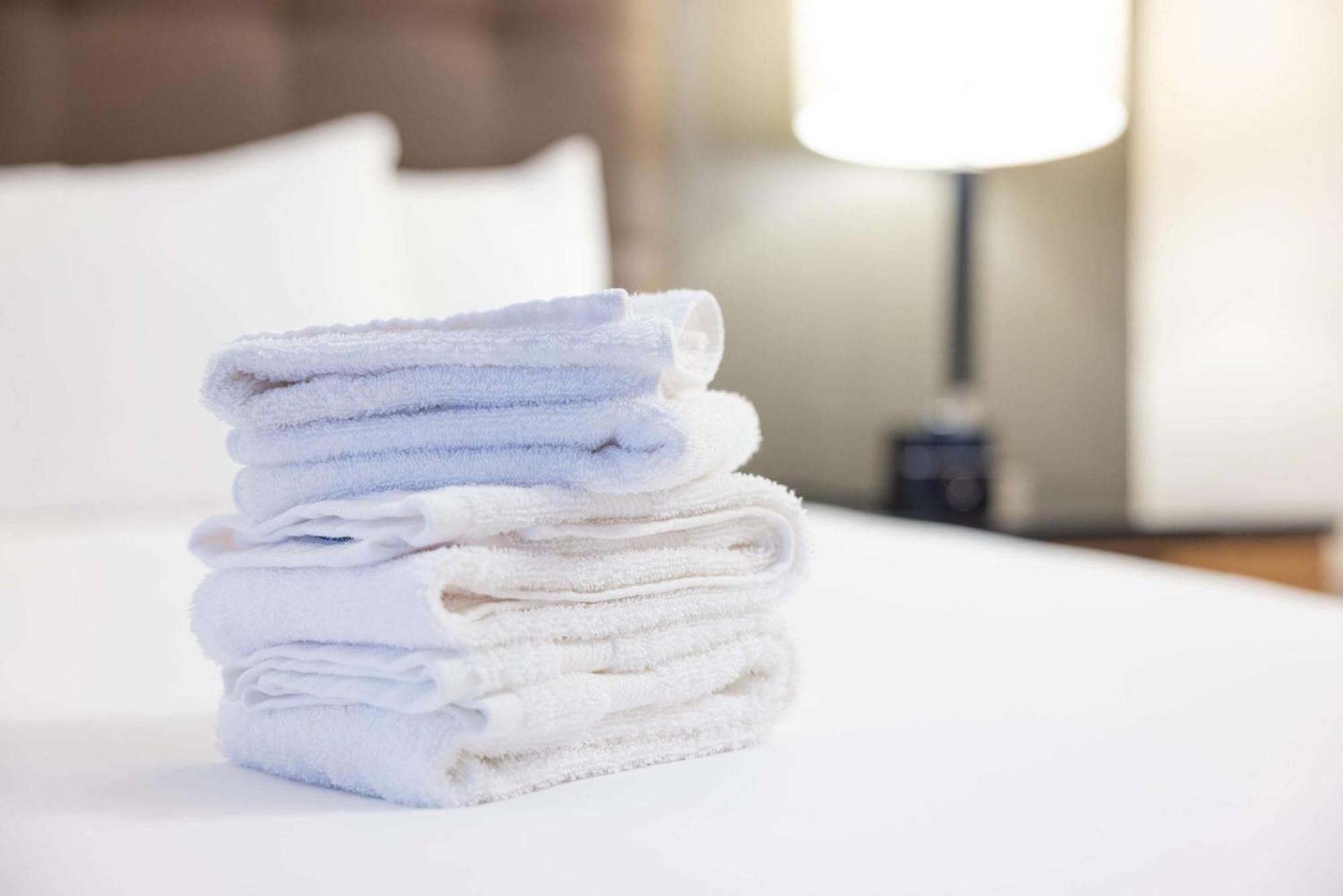Drury Inn & Suites أوفرلاند بارك المظهر الخارجي الصورة